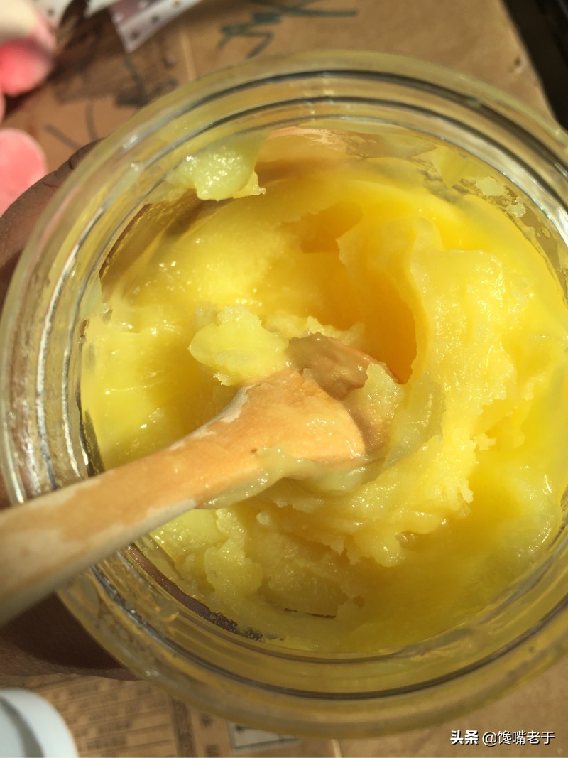 杀鸡时鸡肚里黄油是扔掉还是吃掉,杀鸡发现鸡肚子里有什么东西