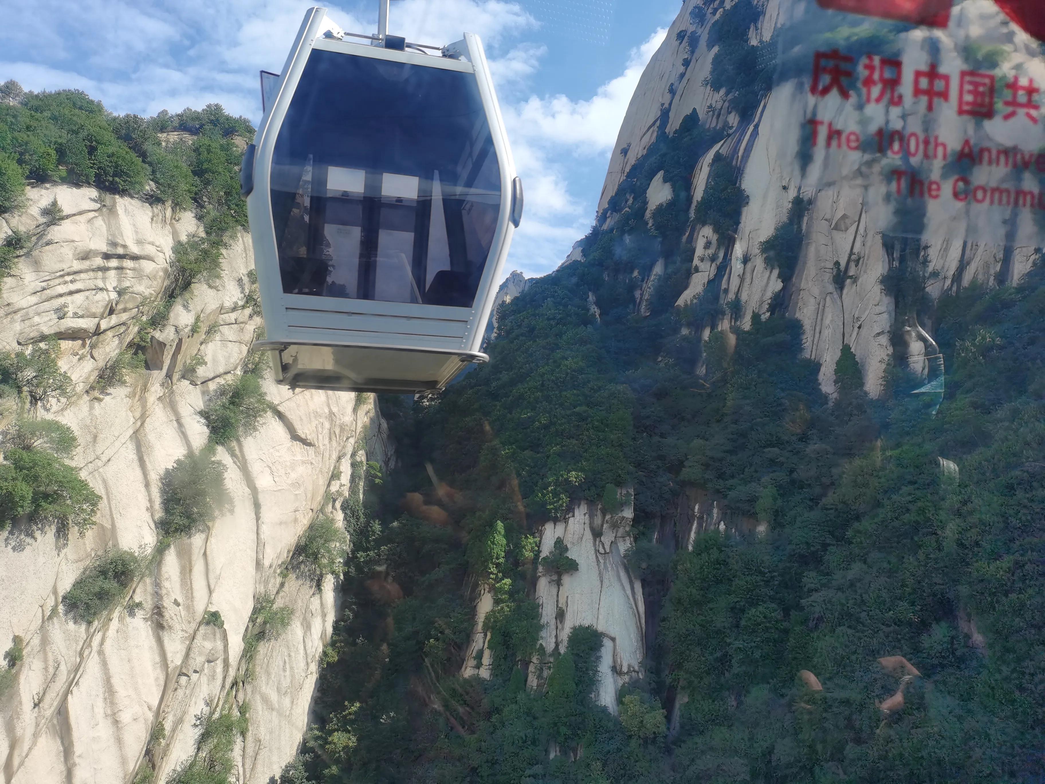 爬华山几小时能登顶,首次登顶华山之巅