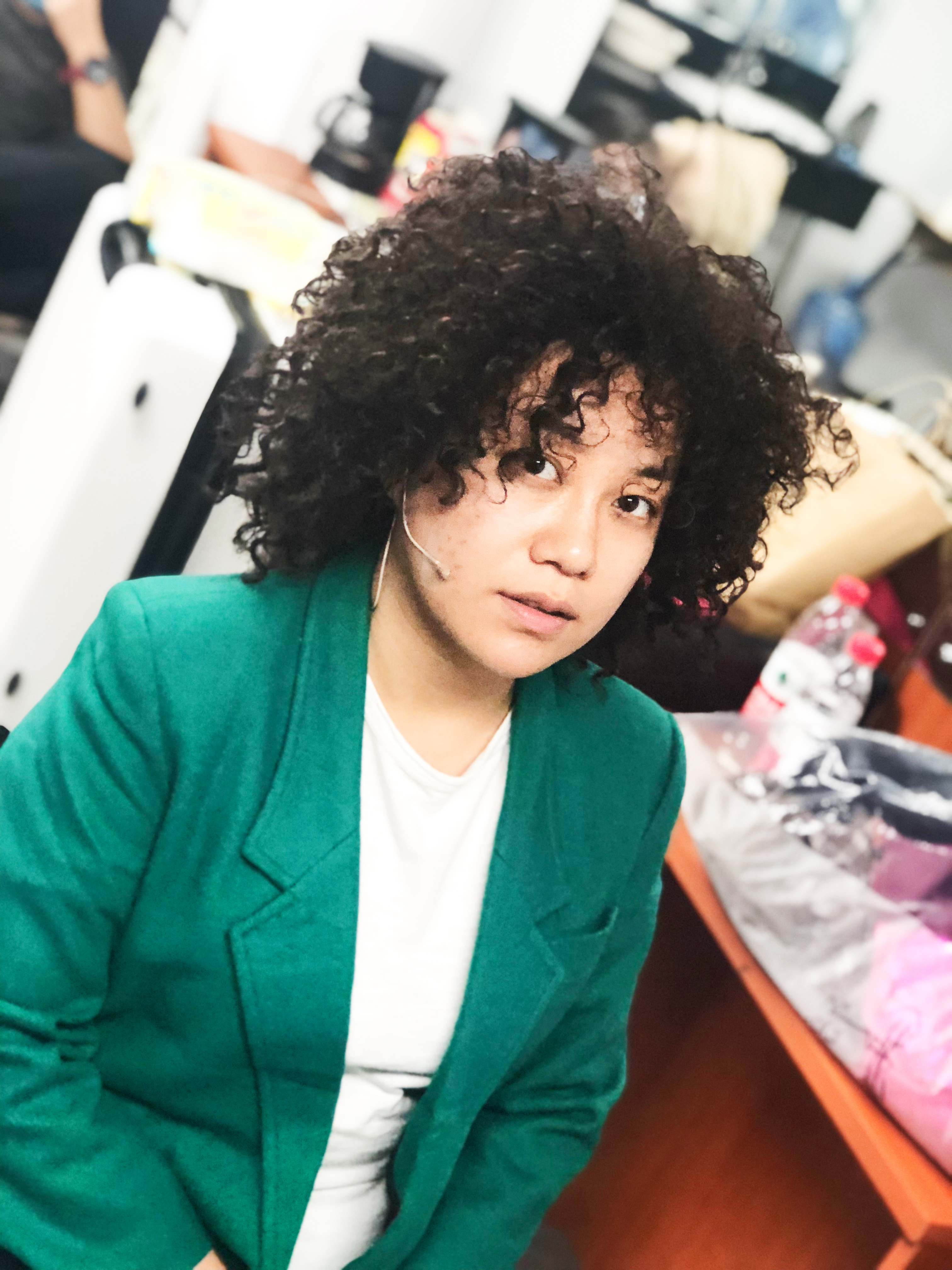 演员-霹雳:她是一颗火爆的包菜|剧场工作者画像计划