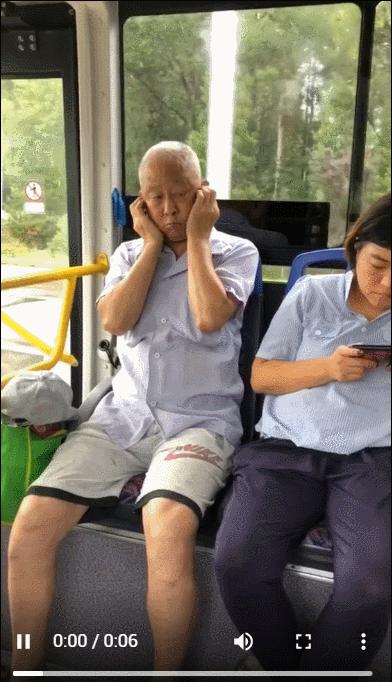 消防员吞下第11个包子,消防员吃下11个包子当晚餐