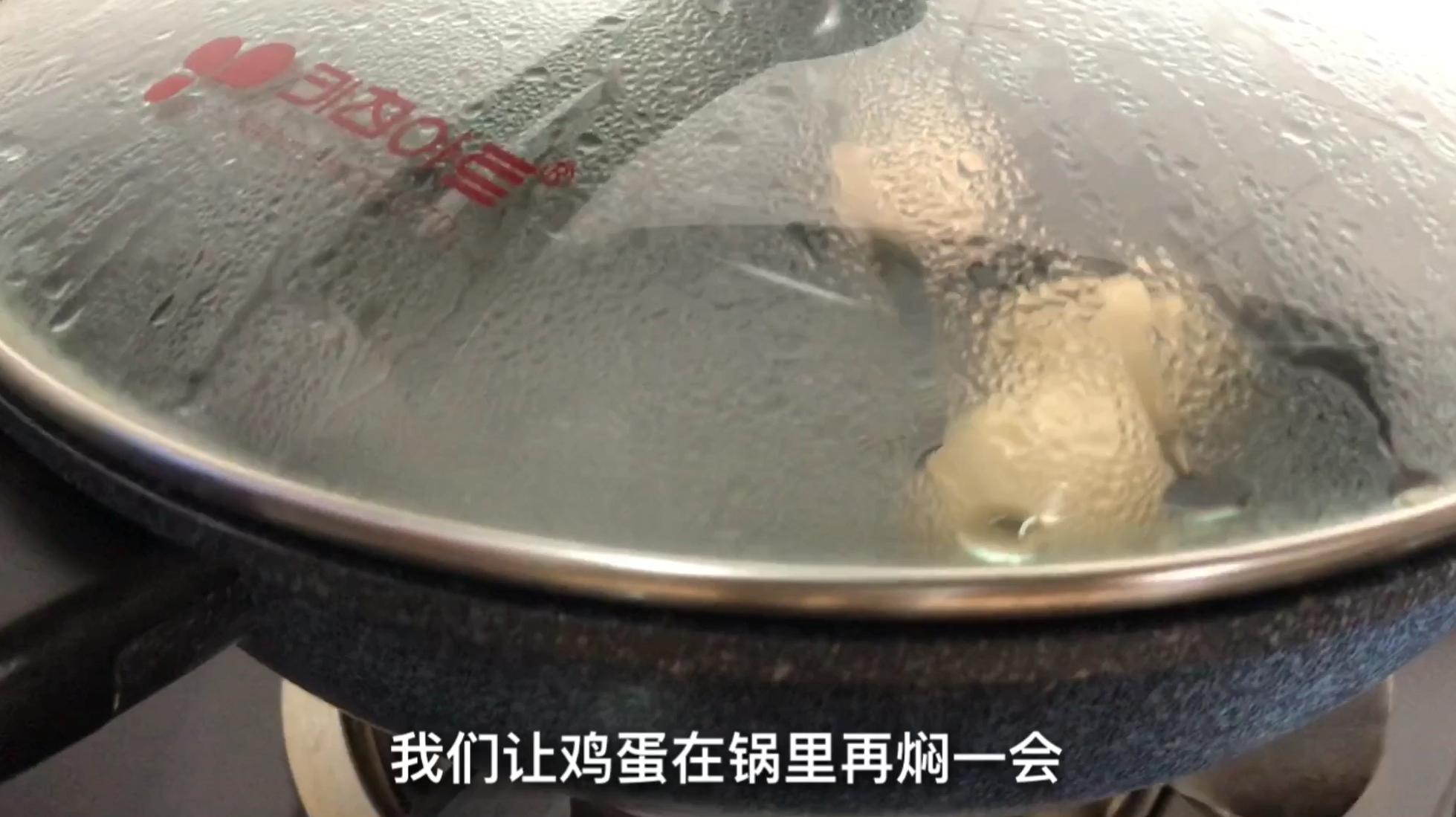 水煮鸡蛋我只服这个诀窍,不开裂不粘壳,又嫩又香,一学就会