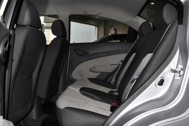 油耗低5-6万,五万能买什么车雪佛兰赛欧