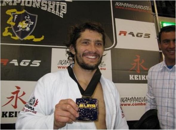 足球场上的武林高手,足坛十大功夫大师