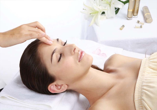 斜眼斗鸡眼治疗,中医斜视按摩什么穴位