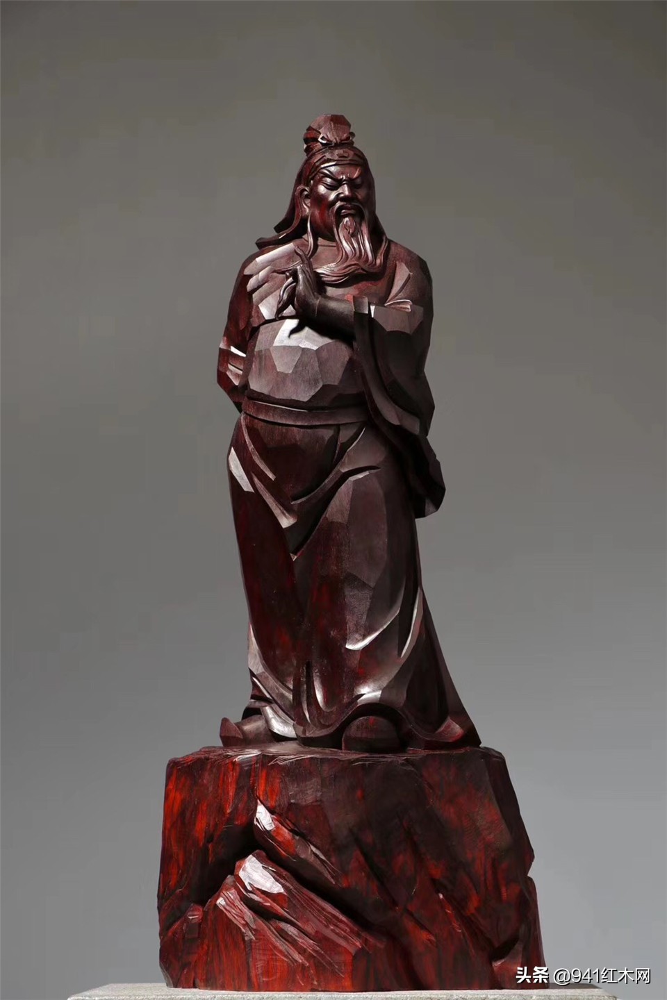 小叶紫檀家具为什么有收藏价值,小叶紫檀的价值到底高不高