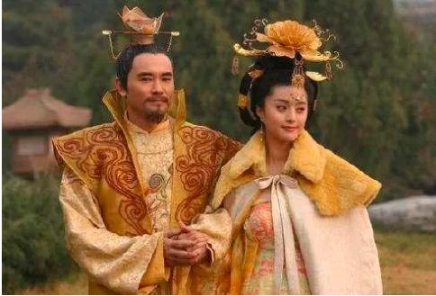 唐玄宗为什么不一开始就娶杨贵妃,唐玄宗什么时候看上杨贵妃的