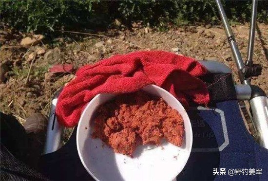 钓鱼饵料反水怎么办,钓鱼饵料反水怎么解决