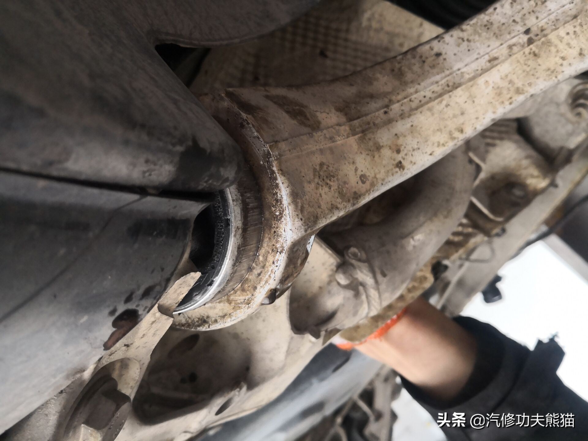 十年的奥迪q5维修,10年奥迪q5烧机油能解决吗