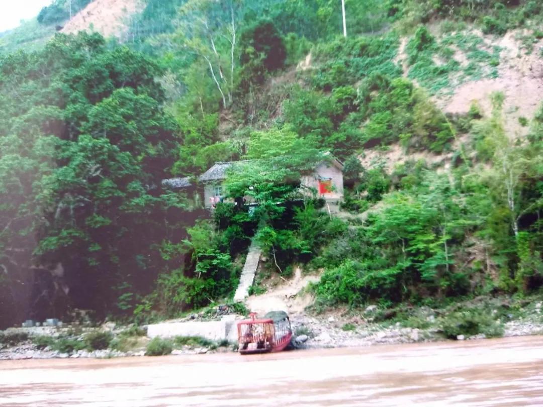 昔逐红尘千里归,昔逐红尘千里归出自哪里