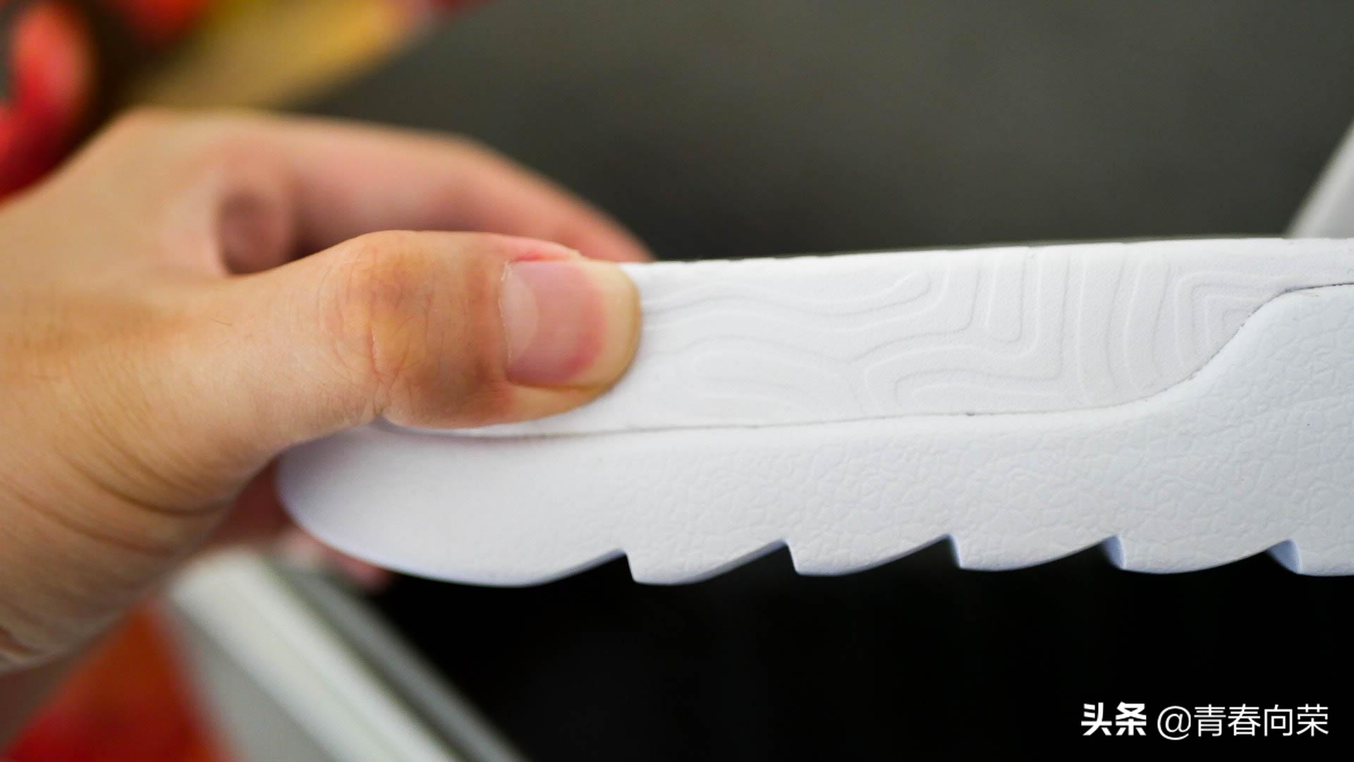 100元的匹克拖鞋,99元两双匹克拖鞋是真的吗