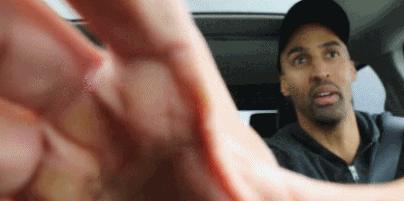 “老公，不行了，我要在车上生出来了！”