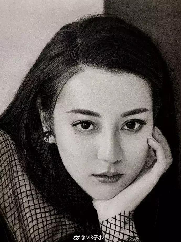 同一支炭笔，为啥人家可以吃透素描结构和质感，看完这一波你也行