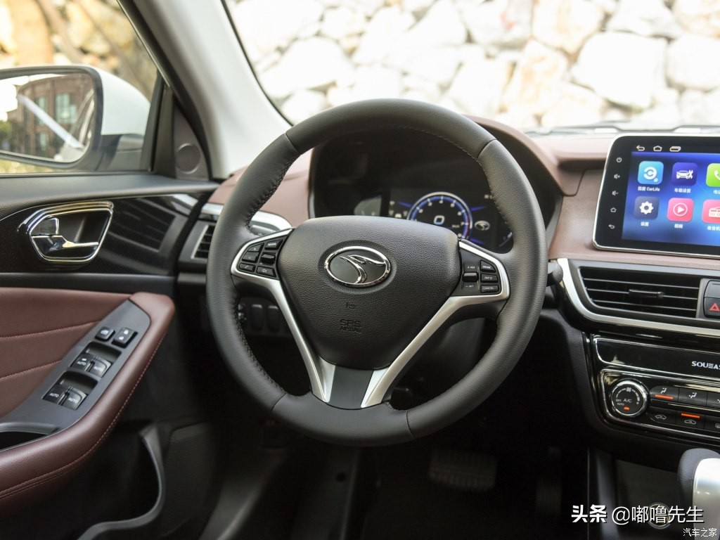 东南a5翼舞手动2021翼尚版价格,东南a5翼舞真实油耗多少钱一公里