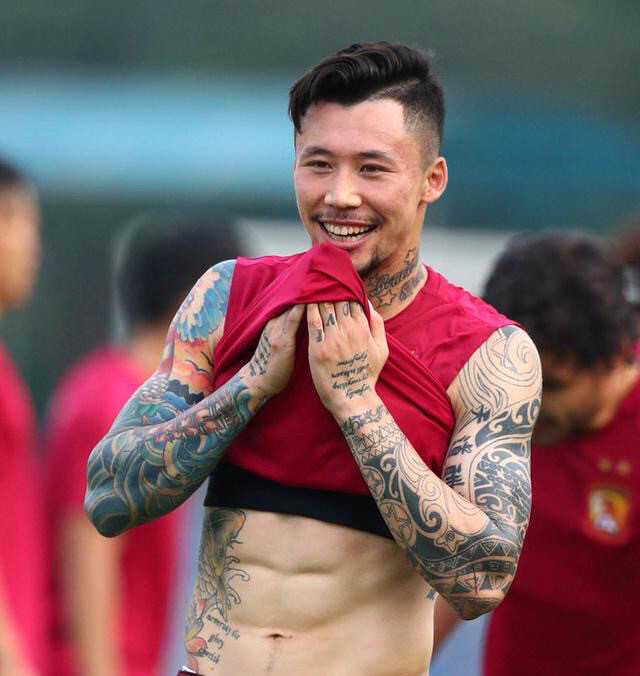 张琳芃总生涯赚了多少钱,2011年张琳芃年薪