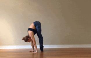 神奇的“倒立”动作，每天5分钟，PP变翘，小肚子平了！值得收藏