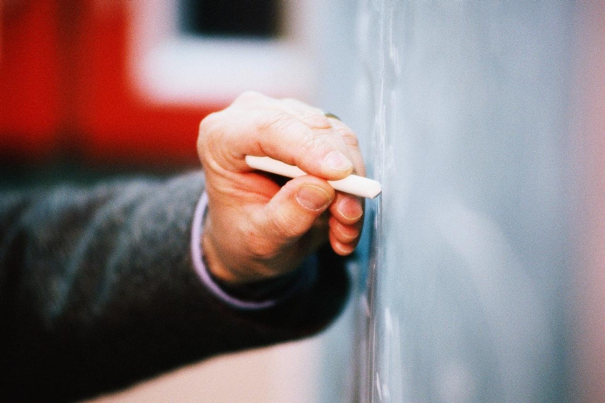 写给即将高考的学弟学妹一封信,给高考学长们的一封信