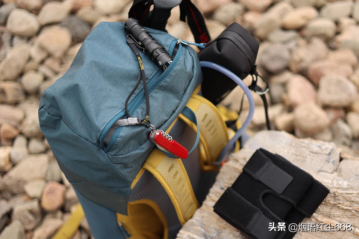 多特萤火虫哪个颜色最好看,多特萤火虫怎么挂折叠登山杖