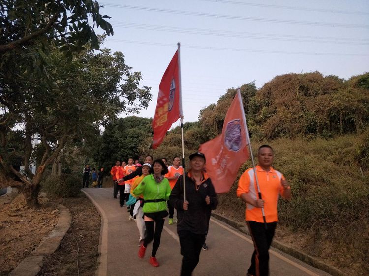 魅力深马，微马同行！六约微马助力深圳国际马拉松