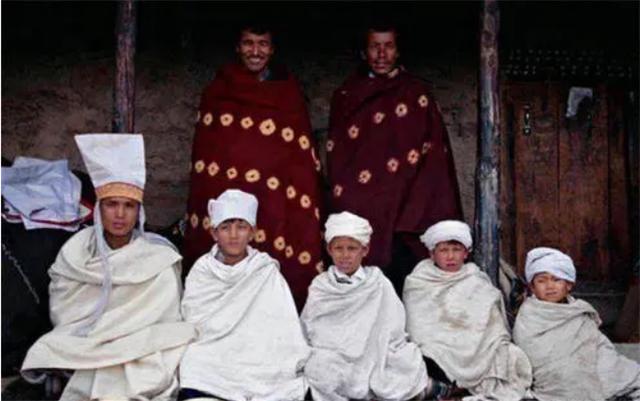 尼泊尔一妻多夫部落婚礼,尼泊尔的一妻多夫制