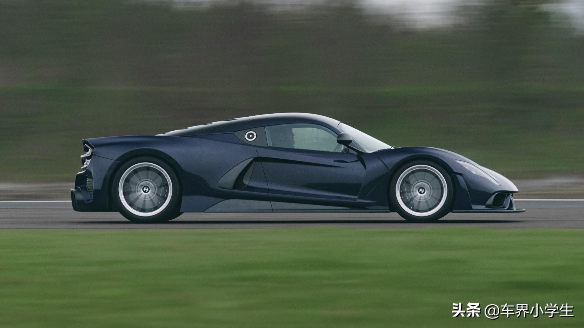 柯尼塞格布加迪速度,柯尼塞格巅峰极速和布加迪