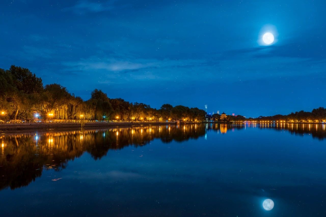 中秋十大绝美诗句摘选,最值得学的一首中秋诗词