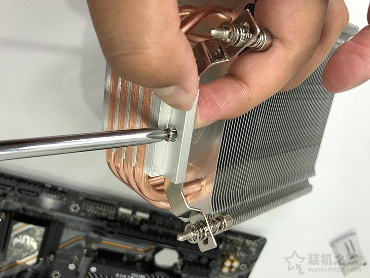 装机组装电脑,装机模拟器手机版组装电脑