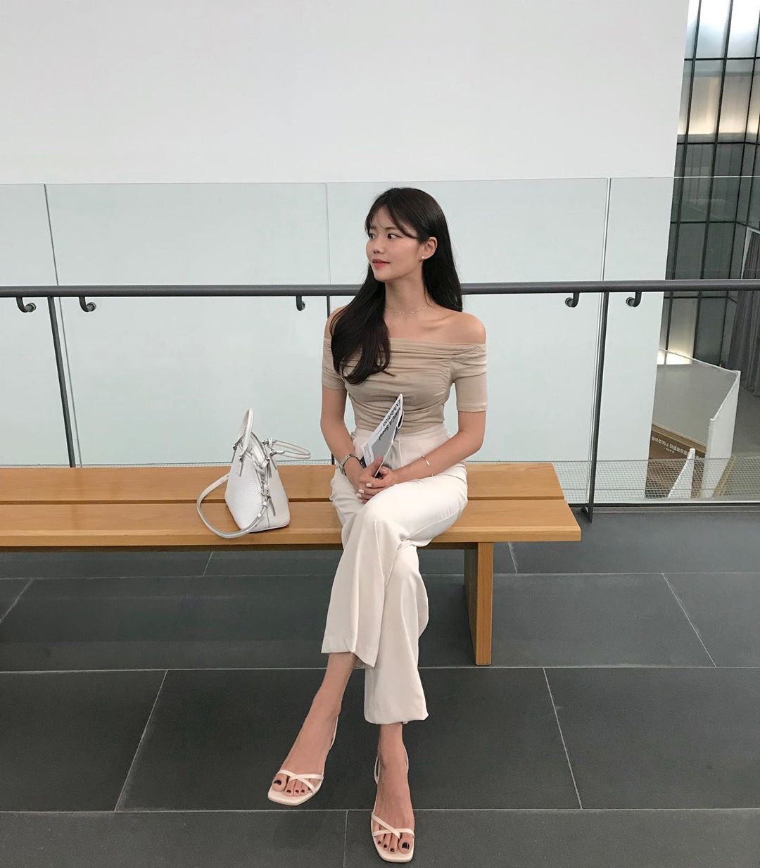 简约气质优雅韩系穿搭博主,质感高级韩系的穿搭