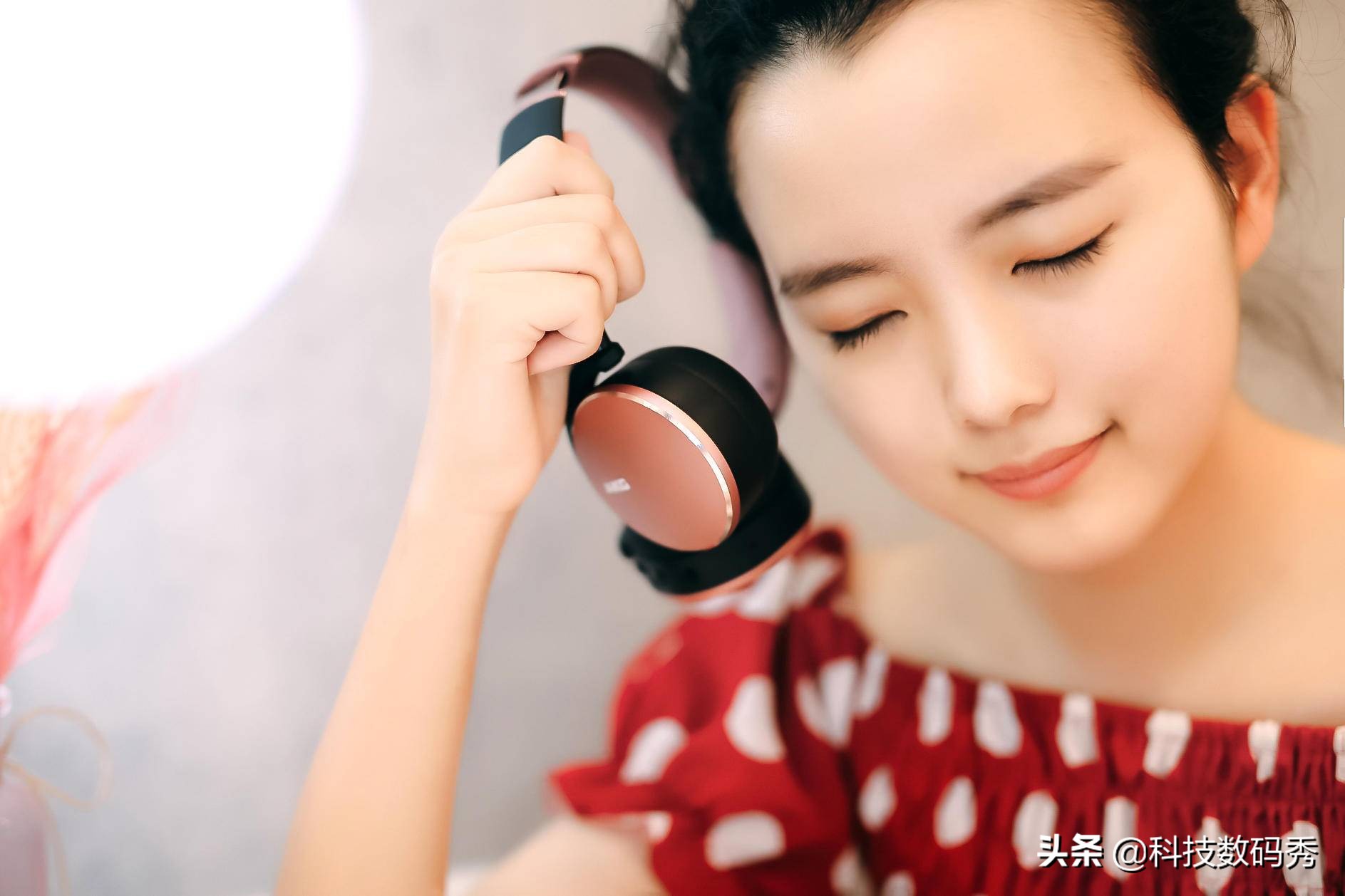 环境降噪5.3蓝牙耳机,500入耳降噪耳机十佳评测