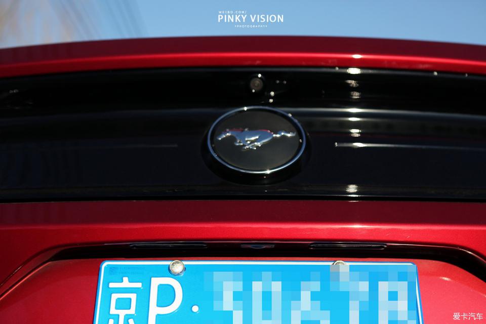 野马mustang宝石红,mustang提车真实评价