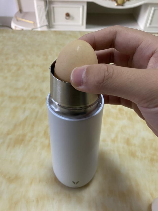电热杯可以煮鸡蛋吗视频,便携式烧水杯可以煮鸡蛋吗