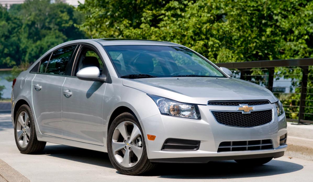 雪佛兰自杀式停产经典车型科鲁兹，终于给自己挖了个大坑