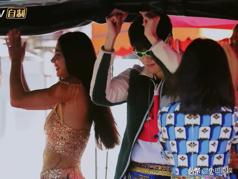 妻子团集体跳肚皮舞,妻子跳肚皮舞给丈夫惊喜