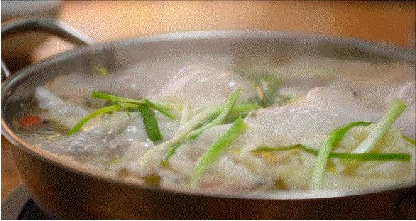 酸汤鱼的做法凯里酸汤鱼,来凯里吃豆花面