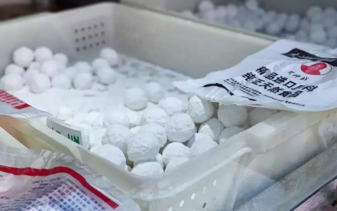 天津特色小吃被称为津门三绝 (天津风味小吃中的三绝之一)