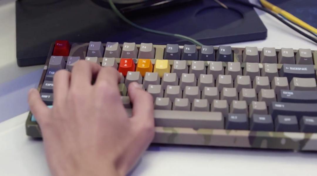 我的英雄联盟时代：赢下一场比赛，就能征服整个世界