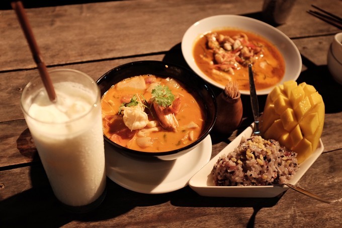 两人泰国游,两个人泰剧