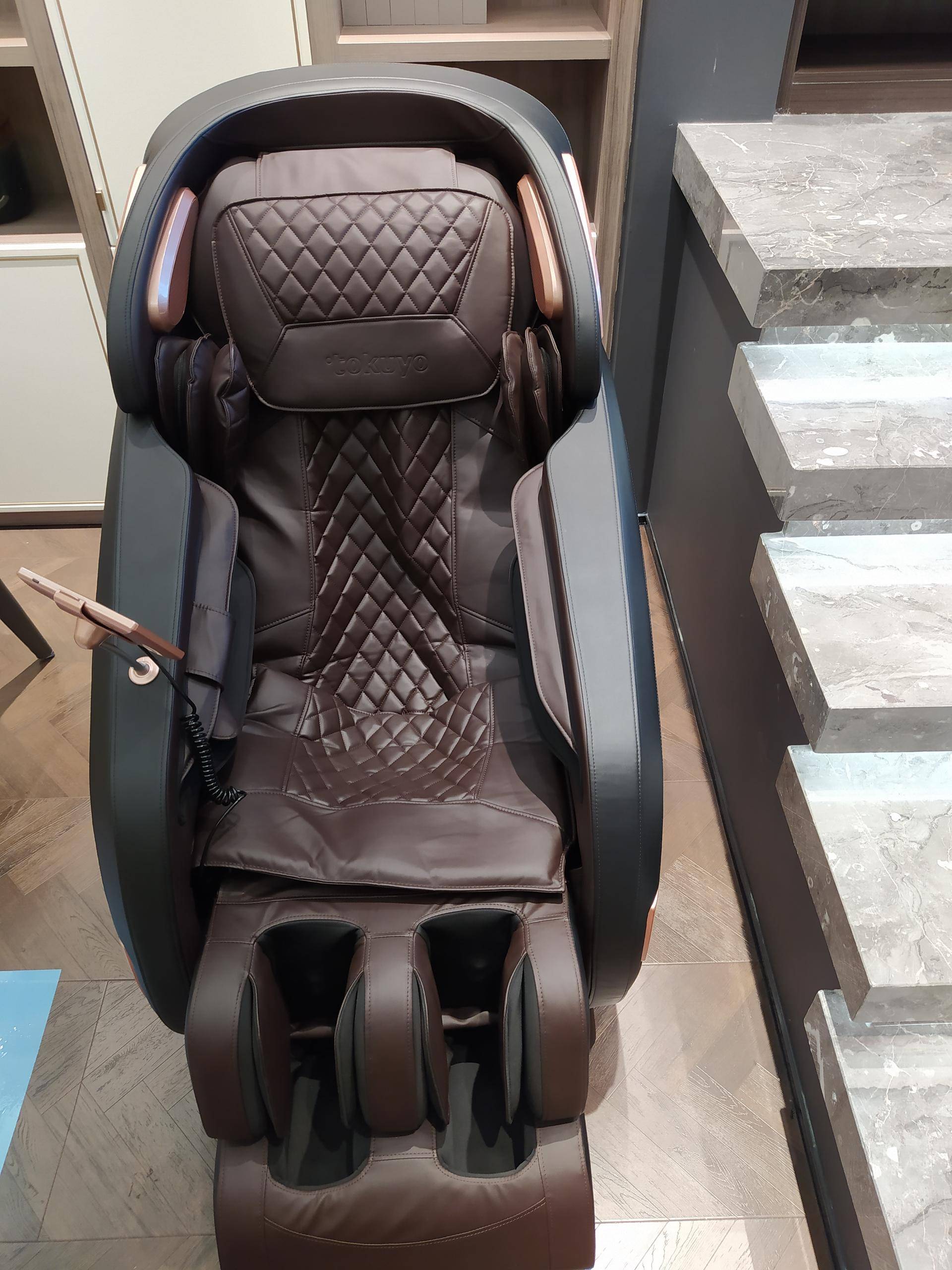 智能座舱和零重力按摩椅,按摩椅零重力体验