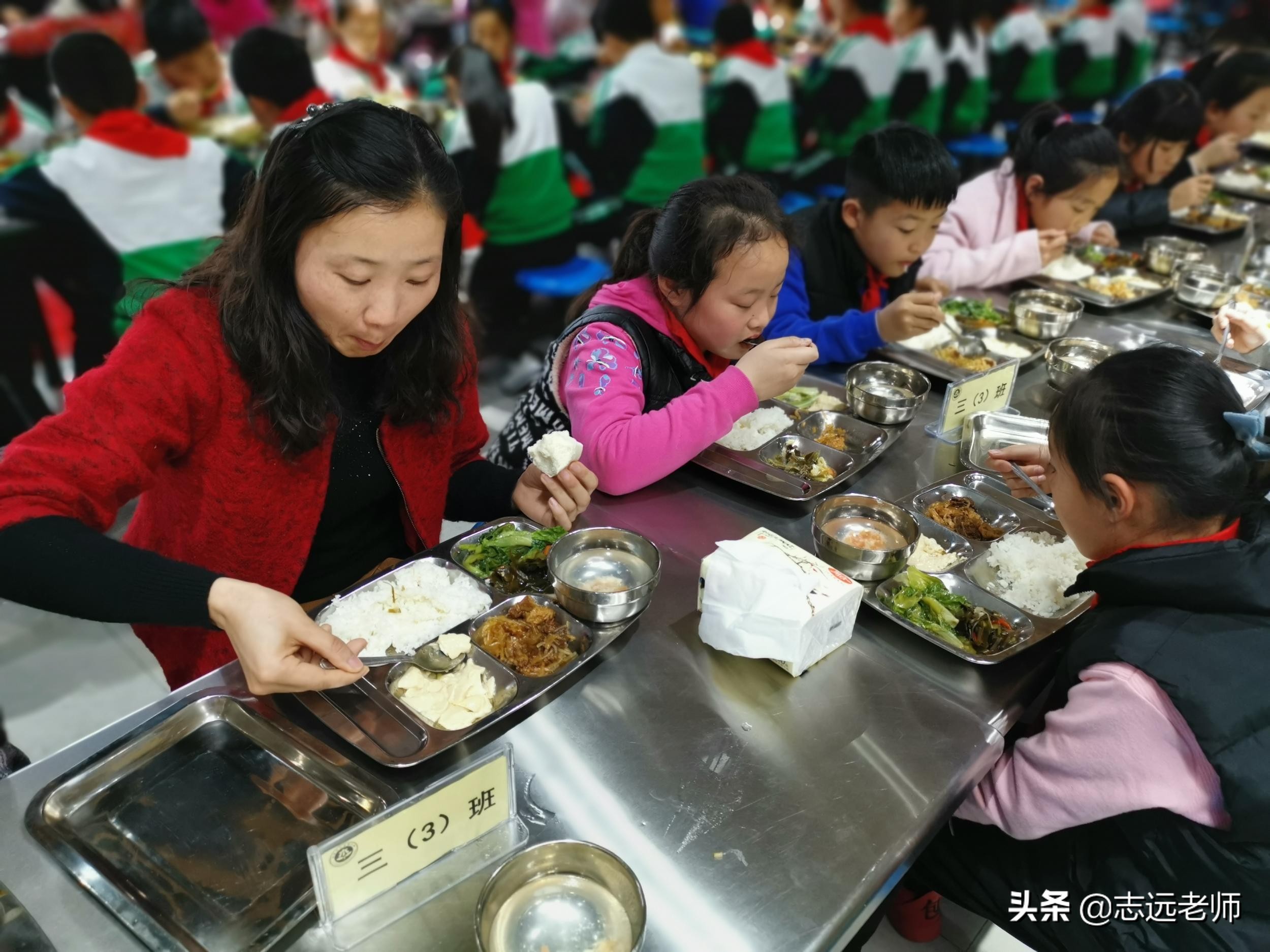 好的学校抓学习不好的学校抓纪律,好的学校抓学习差的学校抓纪律