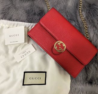 男人女人你们应该如何看待这些包，难道是贫穷限制了我的想象吗？