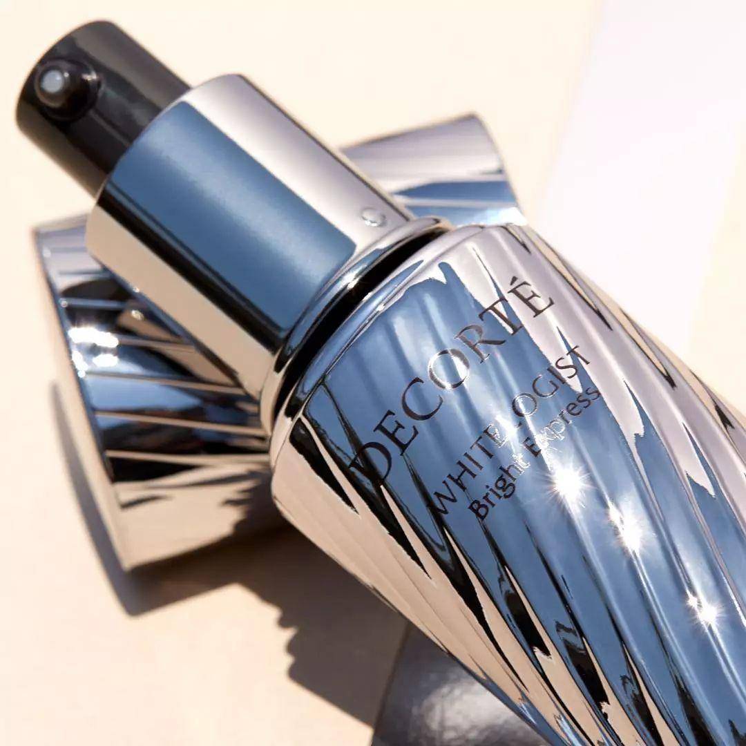 每天美白皮肤还是越来越黑,一直在美白却越来越黑的原因