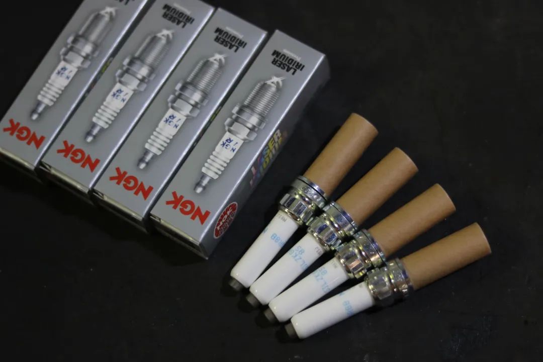 怪兽改造跑车视频,宝马f20120改装