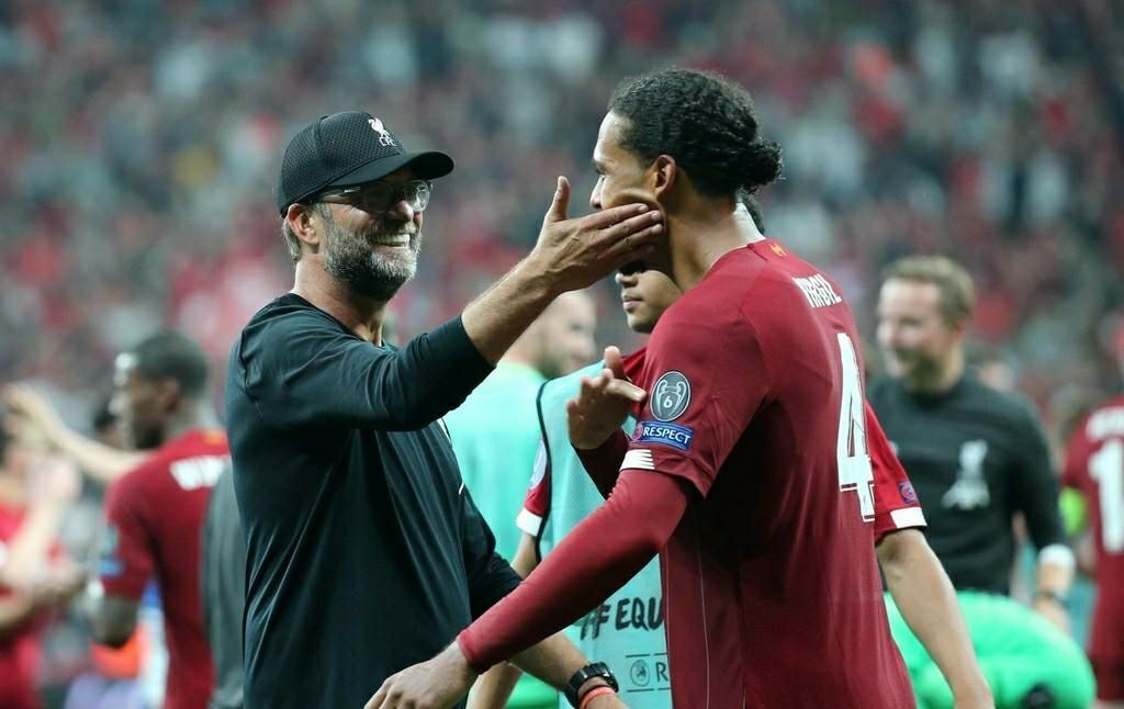 英超争冠悬念渐明朗,英超终极之夜曼城让2追3逆转夺冠