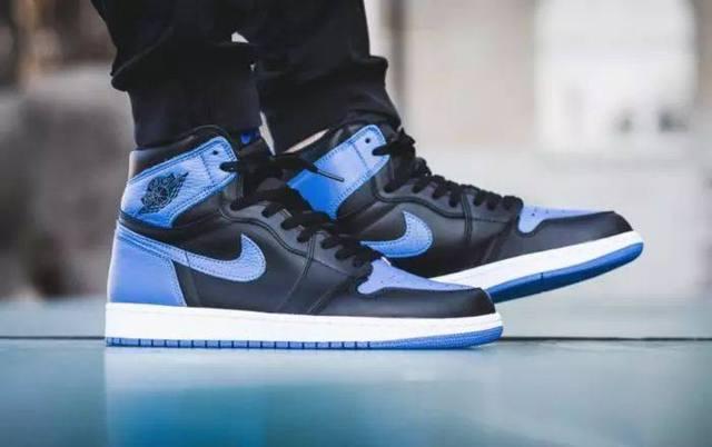 黑人：你可以*辱侮**我但不能践踏我的AJ乔丹鞋。这不仅仅一种信仰