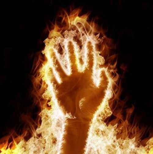 人体自燃之谜灯芯效应,人体自燃之谜是什么意思