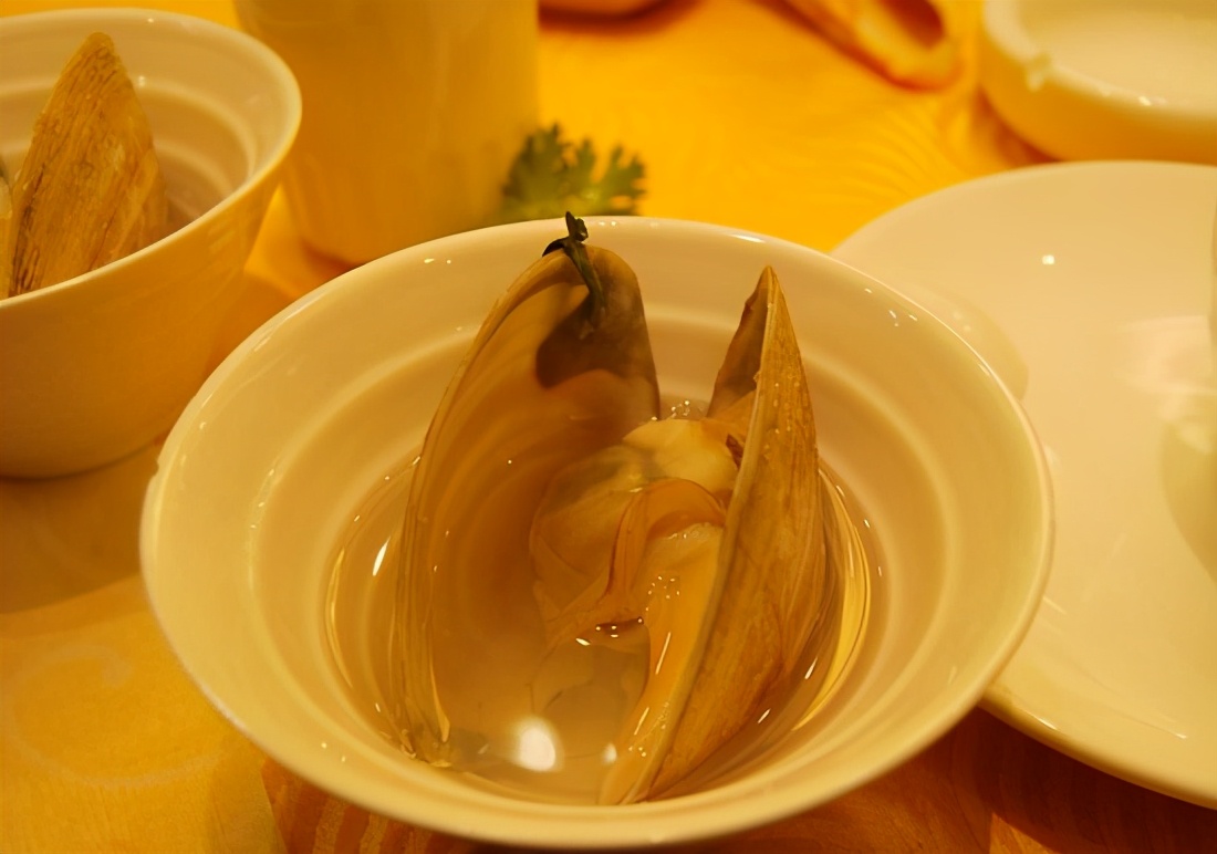 南方人之前喂鸭子的海鲜,现在身价高到不敢吃,西施舌你尝过没?