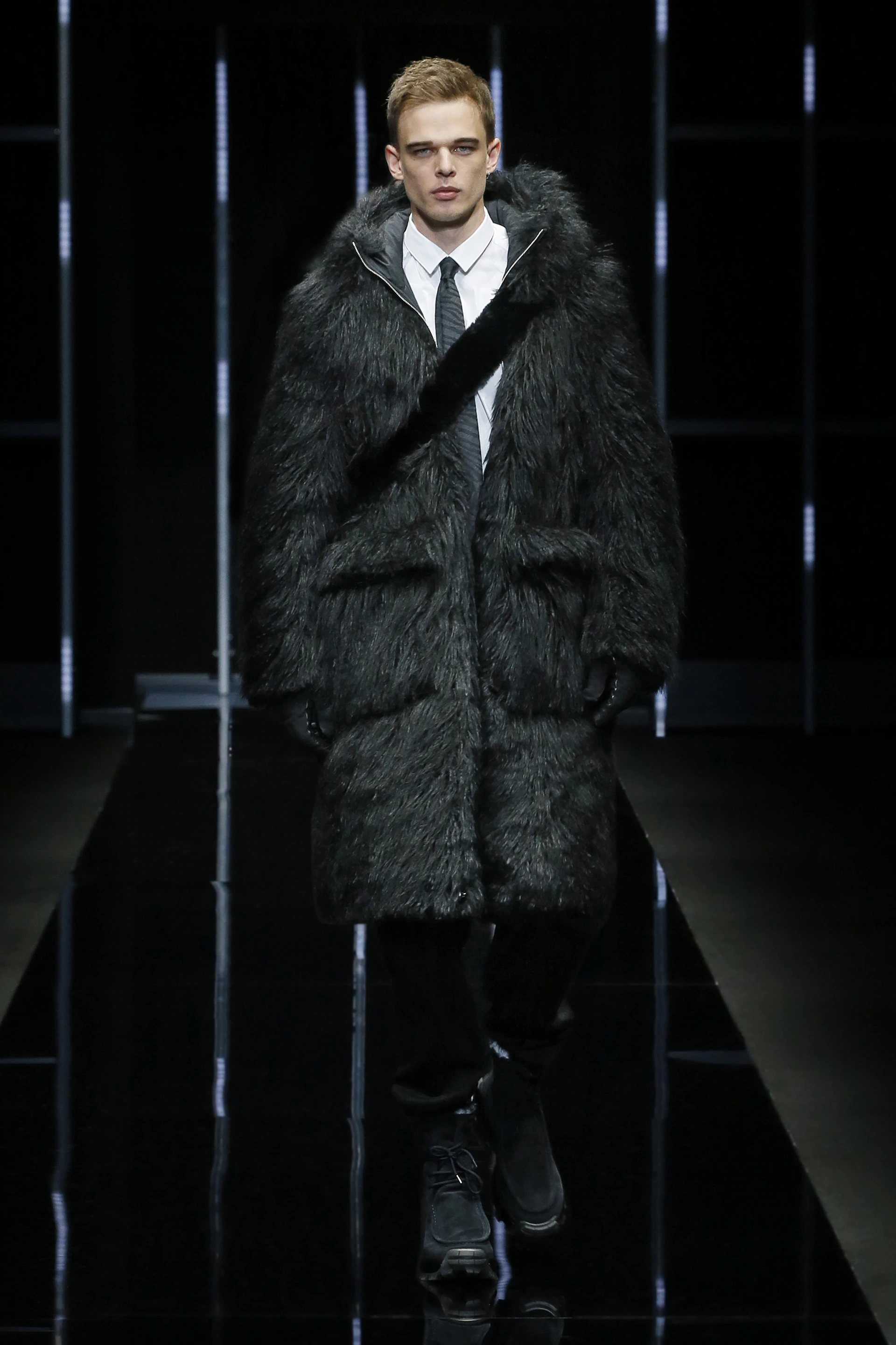 armani秀场男装秋冬2023,giorgioarmani男装胡歌