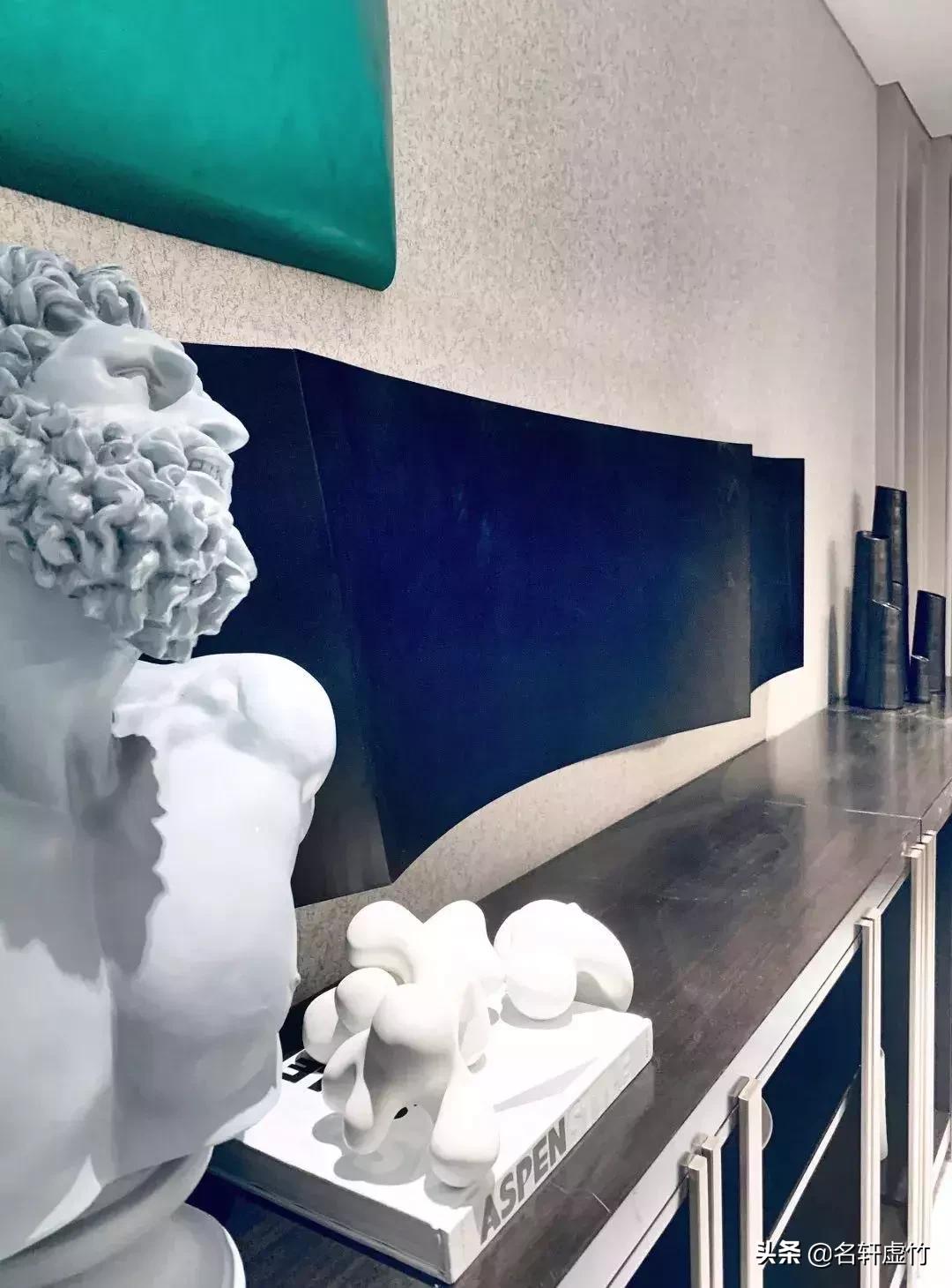 住进豪宅,住进1亿豪宅里