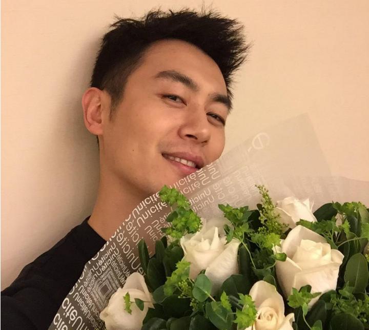 朱亚文低音炮圈粉,朱亚文低音炮霸气撩人