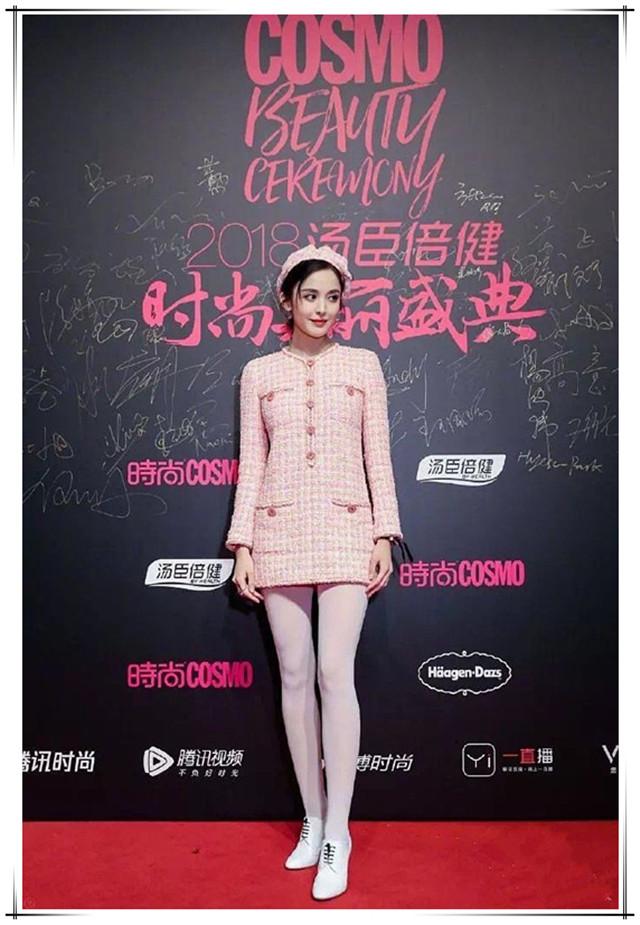 冬天穿什么样的裤袜最好看百搭,秋冬必备的连裤袜你选对了吗