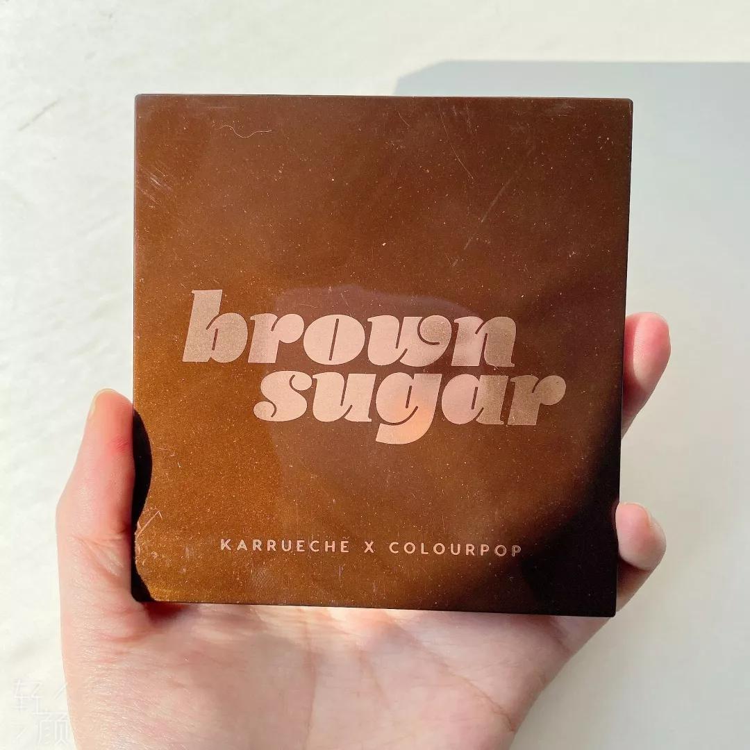 黄皮新手彩妆教程视频全集,适合黄皮的大牌彩妆推荐眼影